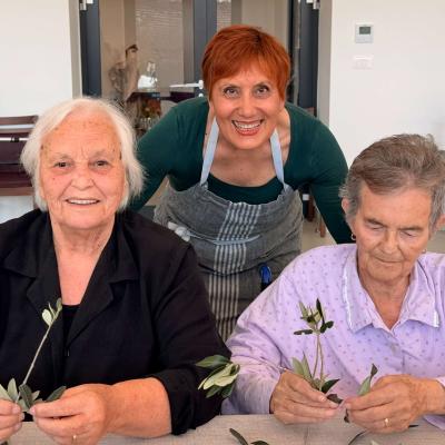 Medugeneracijska Carolija U Domu Primosten Susret Tradicije I Djecje Radosti 11